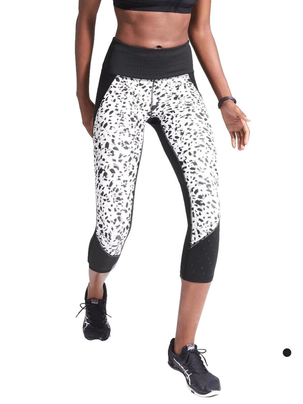 Athleta XS Printed Stealth Black & White Capri Cropped Leggings Perforated Yoga